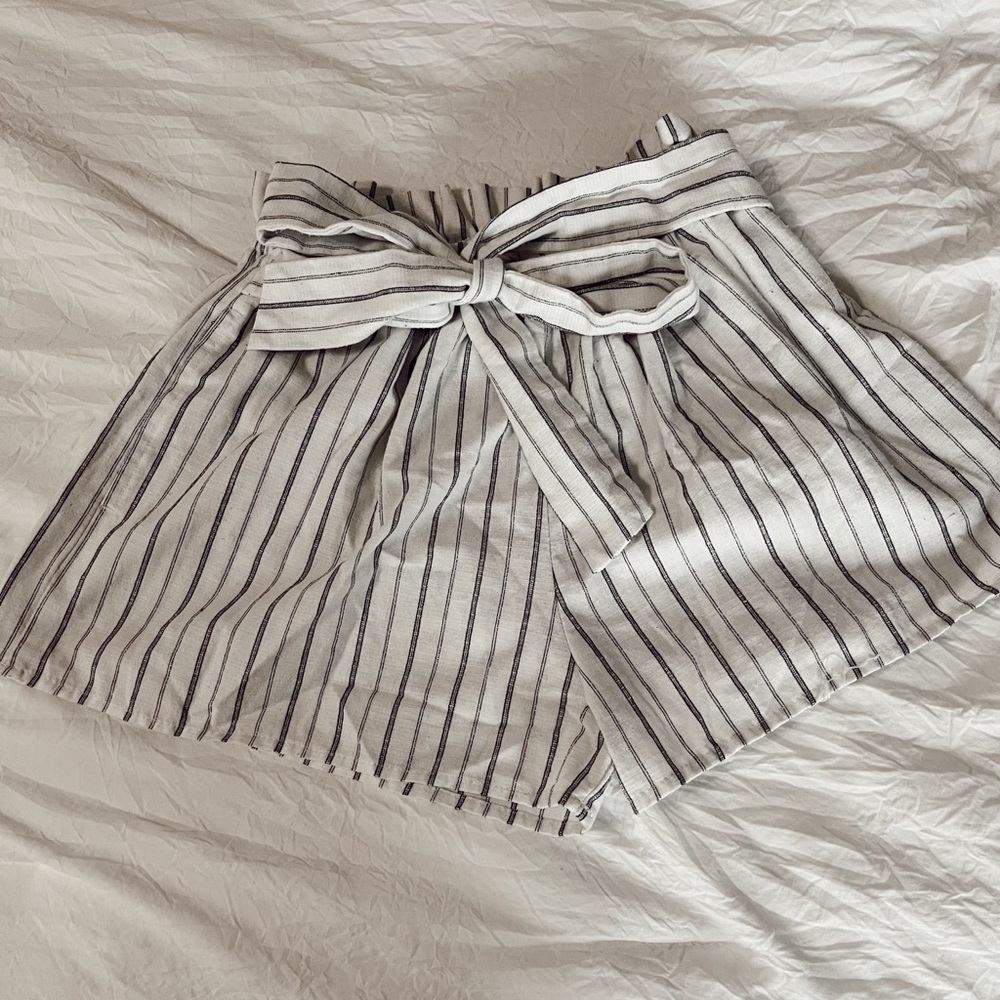 Perfect dress up shorts for summer!